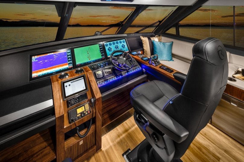 Speedboat интерьер панорама 360