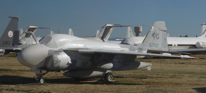 Grumman a-6 Intruder снизу