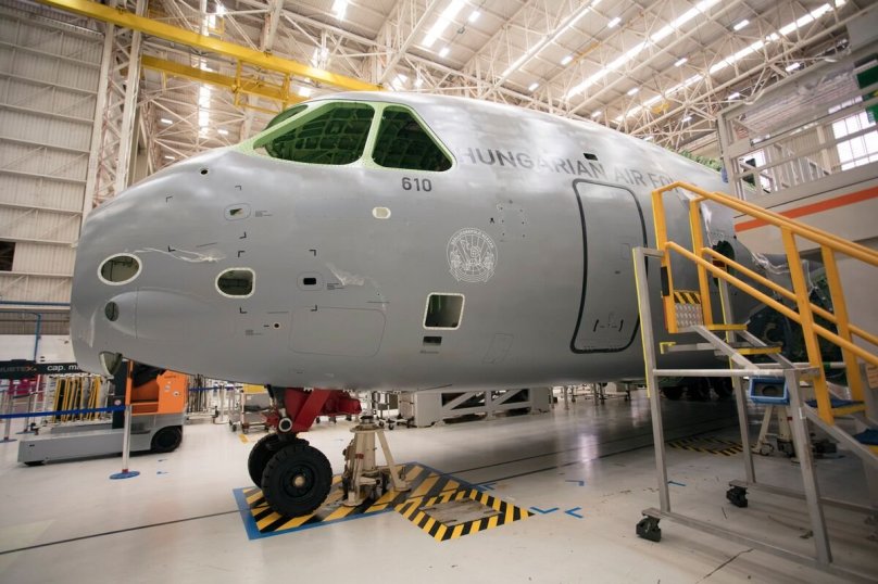 Самолет Embraer Kc-390