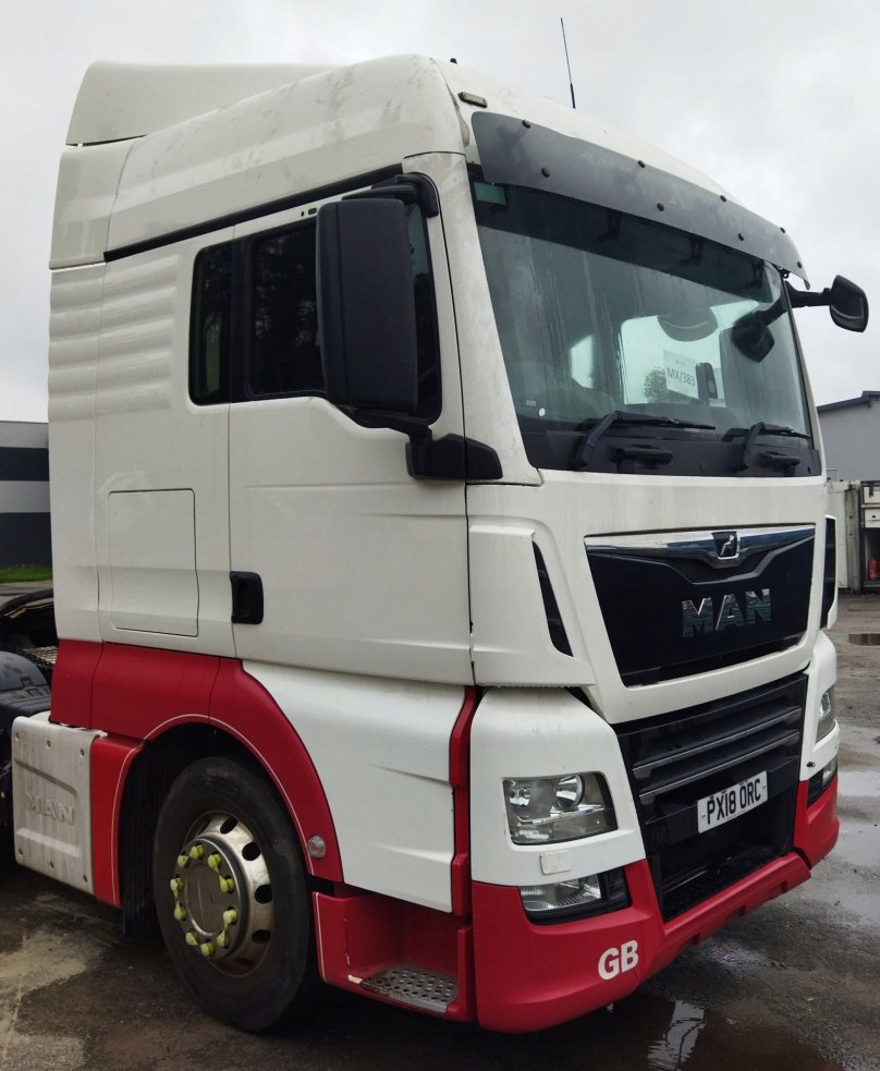 Ман XLX кабина