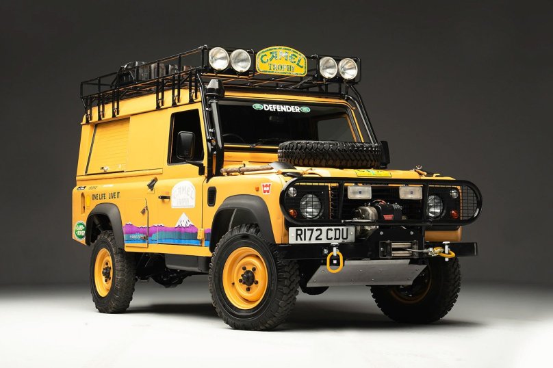 Ленд Ровер Дефендер Camel Trophy