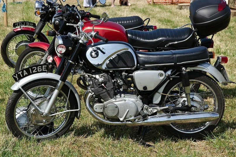 Honda cb77 super Hawk