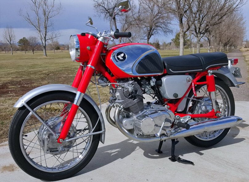 Honda cb450 Red Dragon (1966)