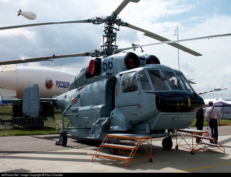 Вертолет Russian ka-27 Helix
