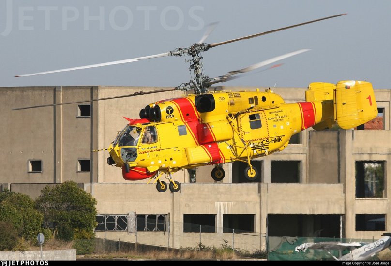 Ка-32 и Снеговик