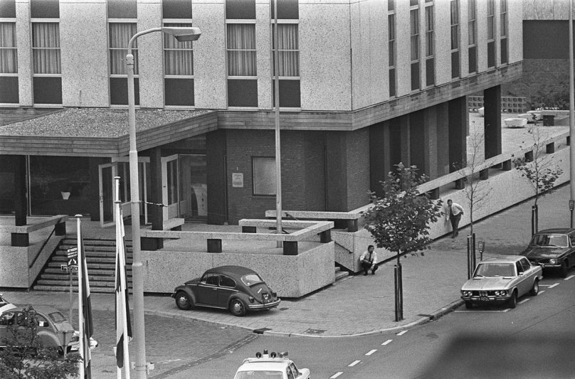 Захвата французского посольства в Гааге