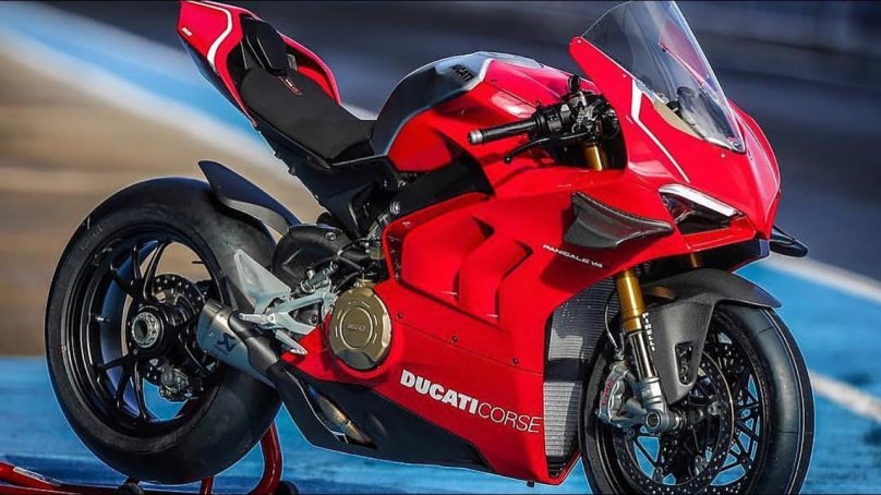 Дукати Панигале в4